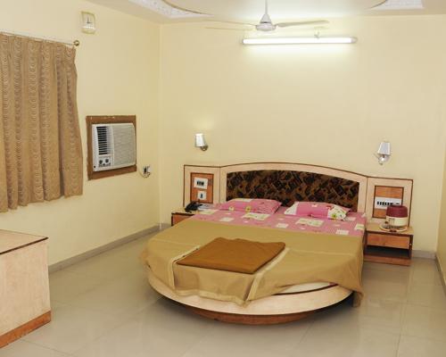 Neelkanth Inn